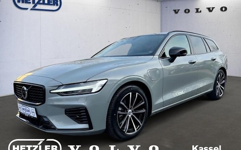 Neu Volvo V60 Plus 455 PS (334 kW) 2025 Grau Kombi