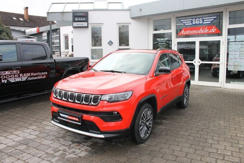 Rot Gebraucht 2022 Jeep Compass 80th Anniversary SUV | 24.900 € (Etwas zu teuer) - Bild 1/4
