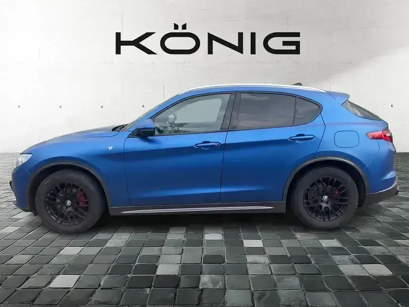 Second-hand Alfa Romeo Stelvio 209 CP (153 kW) 2022 Albastru SUV
