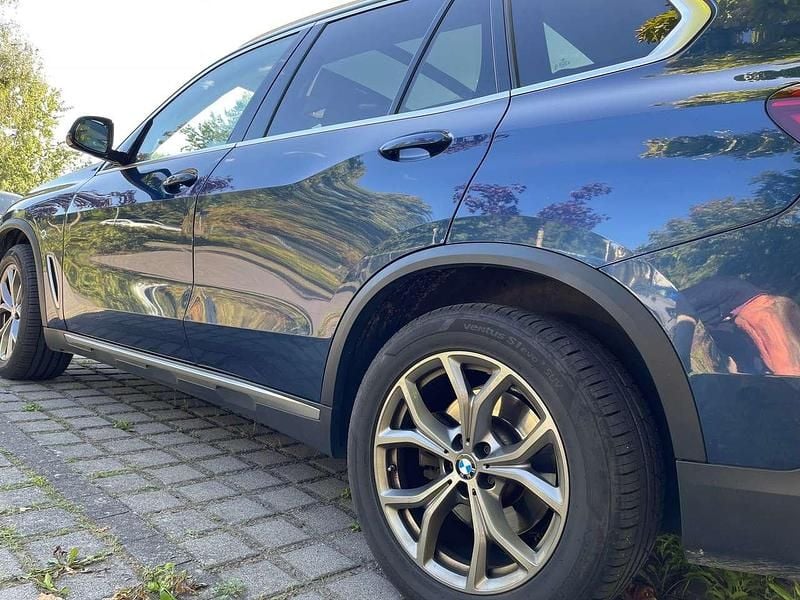 Blau Gebraucht 2019 BMW X5 SUV | 30.000 € (Teuer) - Bild 1/4