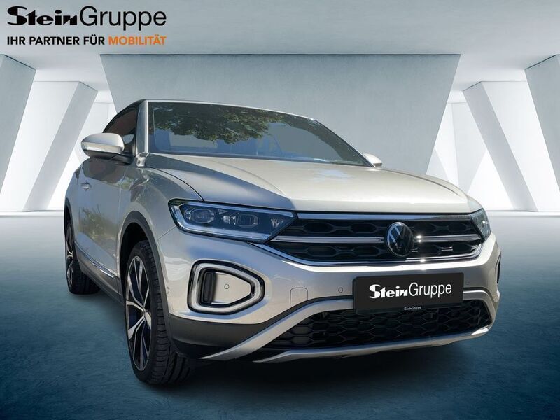 Schwarz Gebraucht 2022 VW T-Roc Cabriolet Style Cabrio | 29.180 € (Fairer Preis) - Bild 1/4