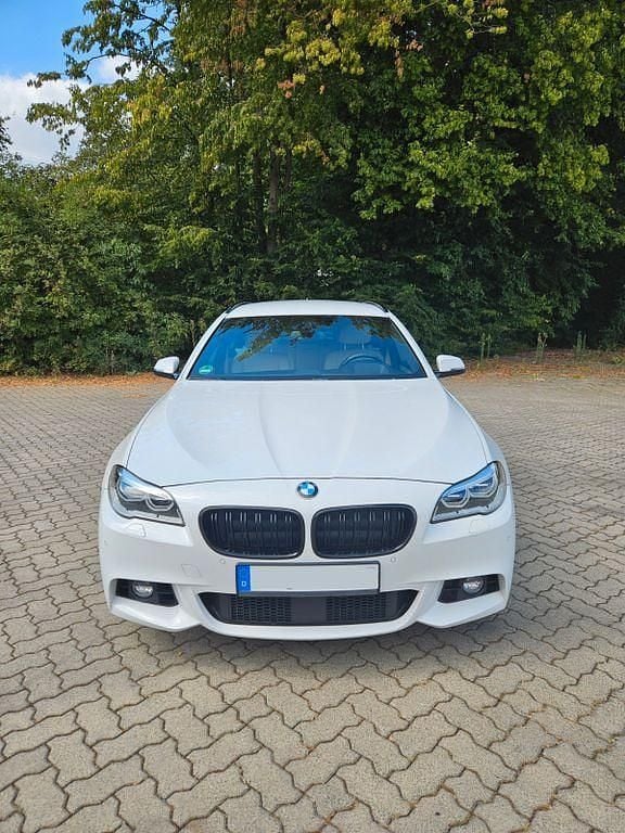 Weiß Gebraucht 2015 BMW 535 M Sport Kombi | 14.500 € (Fairer Preis) - Bild 1/4