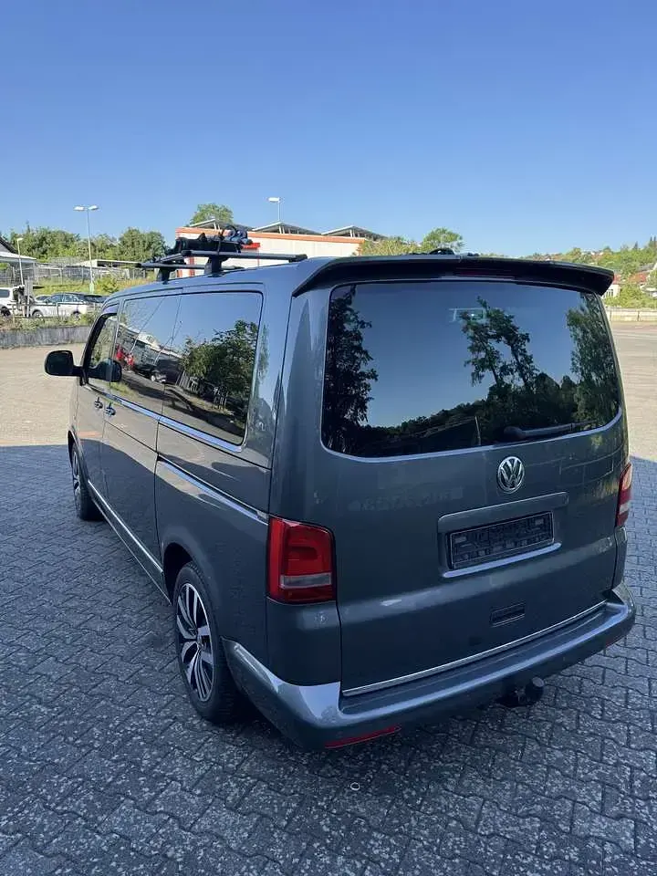 Gebraucht VW Multivan Highline 179 PS (131 kW) 2015 Van / Kleinbus