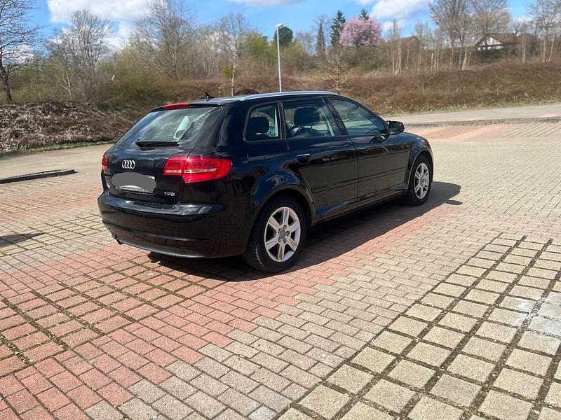 Gebraucht Audi A3 Attraction 105 PS (77 kW) 2012 Schwarz Kleinwagen