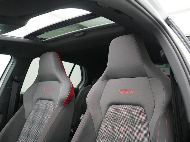 Gebraucht VW Golf VIII GTI 245 PS (180 kW) 2024 Weiss Limousine