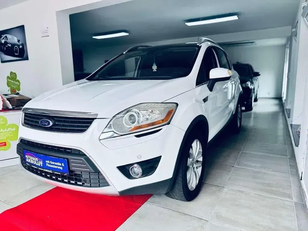 Gebraucht Ford Kuga Titanium 136 PS (100 kW) 2009 Weiß SUV