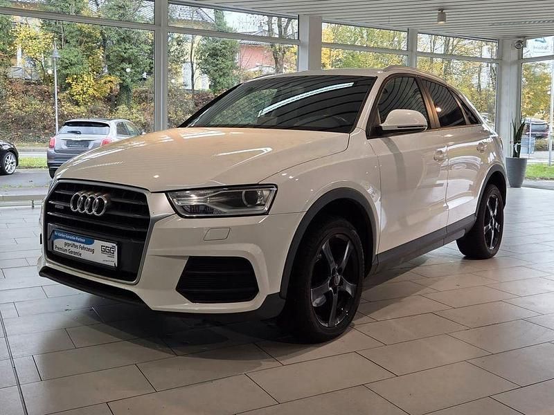 Weiß Gebraucht 2016 Audi Q3 Sport SUV | 15.999 € (Fairer Preis) - Bild 1/4
