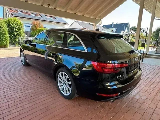 Gebraucht Audi A4 Basis 252 PS (185 kW) 2016 Mythosschwarz Kombi