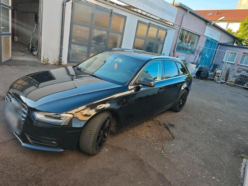 Schwarz Gebraucht 2014 Audi A4 Kombi | 10.000 € (Superpreis) - Bild 1/4