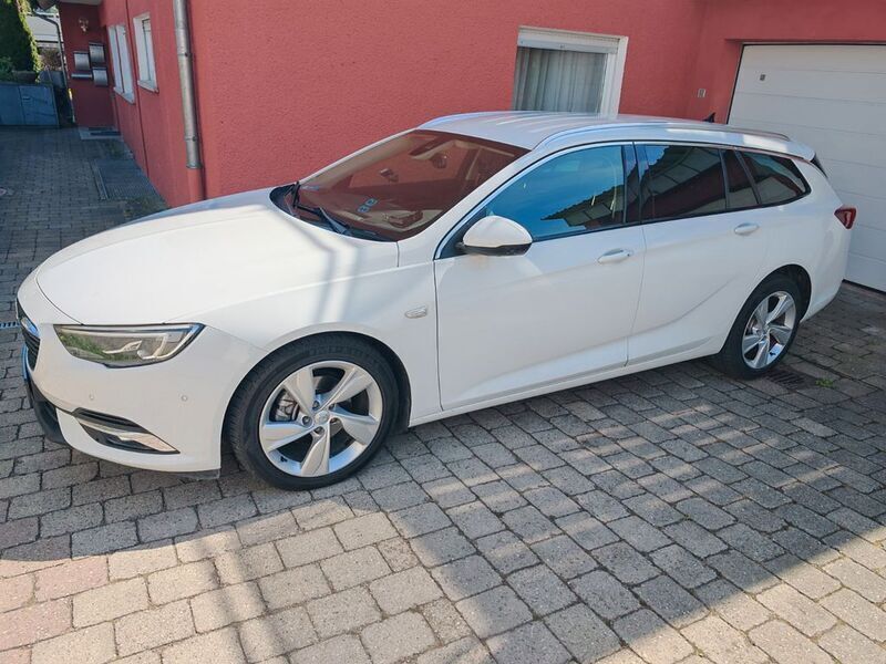 Weiß Gebraucht 2019 Opel Insignia Edition Limousine | 9.300 € (Superpreis) - Bild 1/4