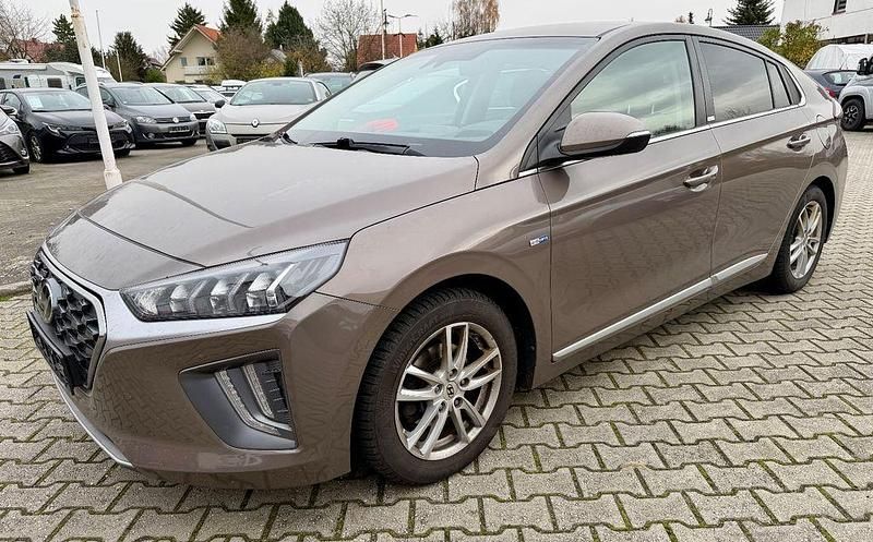 Grau Gebraucht 2020 Hyundai Ioniq Style Kleinwagen | 12.900 € (Guter Preis) - Bild 1/4