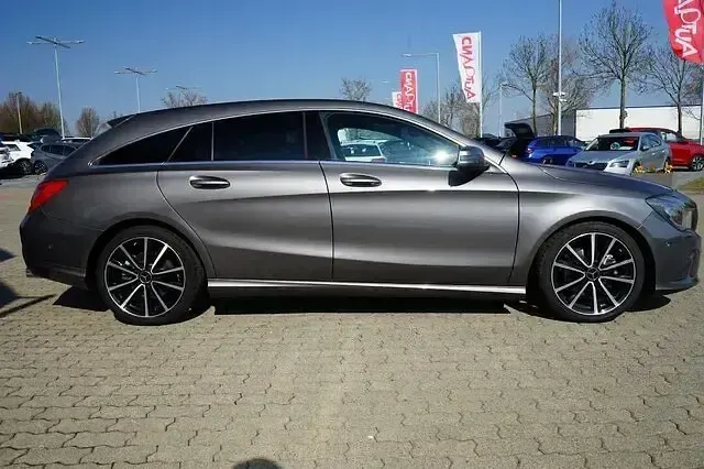 Gebraucht Mercedes CLA180 122 PS (89 kW) 2016 Andere Coupé