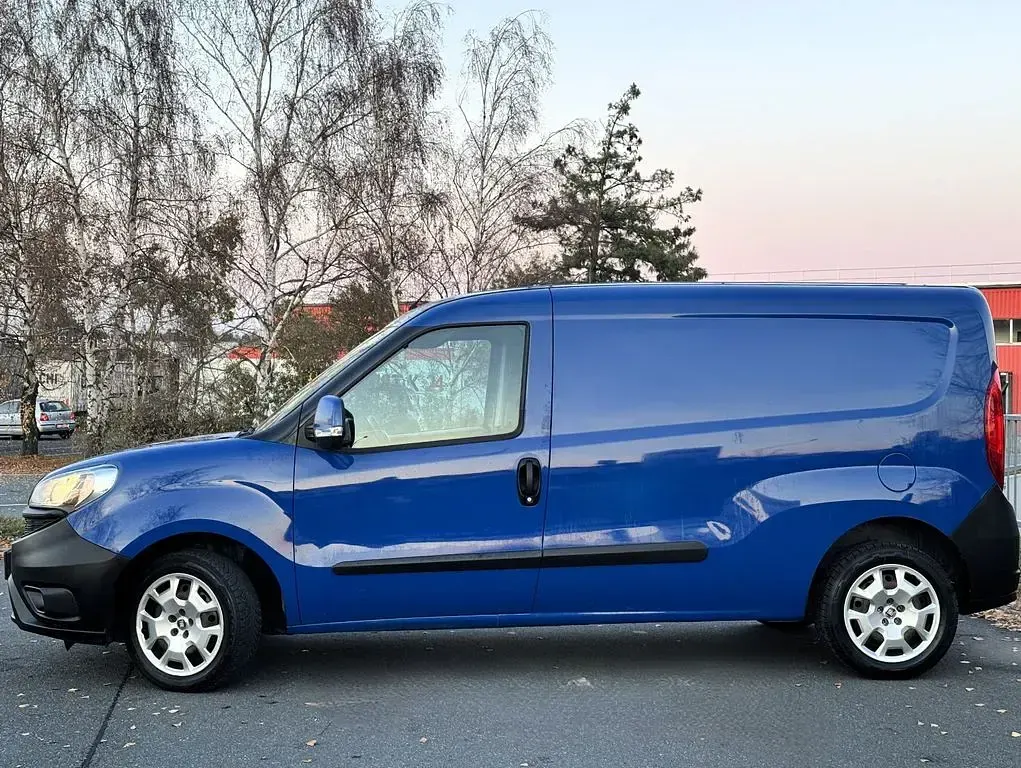 Gebraucht Fiat Doblò 120 PS (88 kW) 2015 Blau Van / Kleinbus