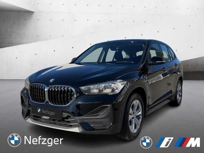 Schwarz Gebraucht 2022 BMW X1 Sport Line SUV | 23.900 € (Superpreis) - Bild 1/4