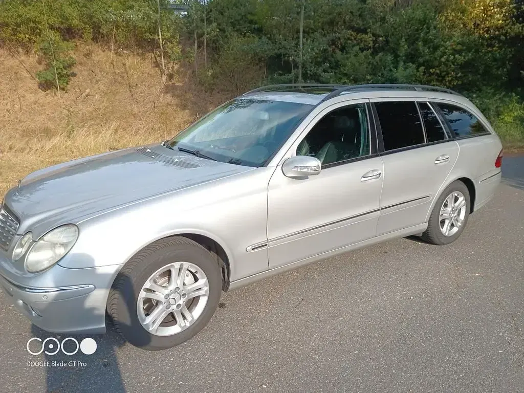 Gebraucht Mercedes E320 Elegance 204 PS (150 kW) 2004 Silber Limousine