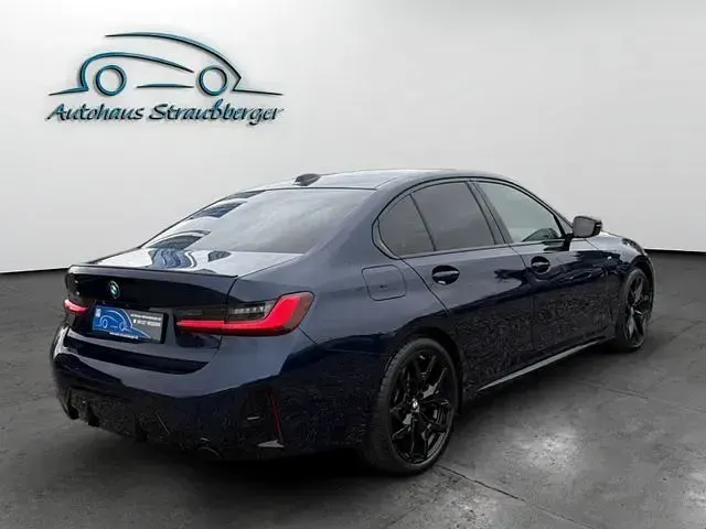 Gebraucht BMW 320 M Sport 190 PS (139 kW) 2025 Blau Limousine