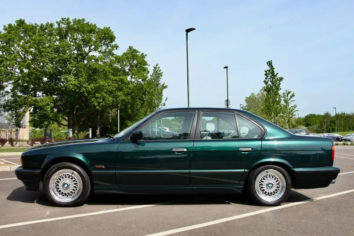 Gebraucht BMW 520 150 PS (110 kW) 1995 Grün Limousine