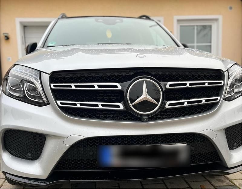 Grau Gebraucht 2016 Mercedes GLS350 AMG SUV | 41.000 € - Bild 1/4