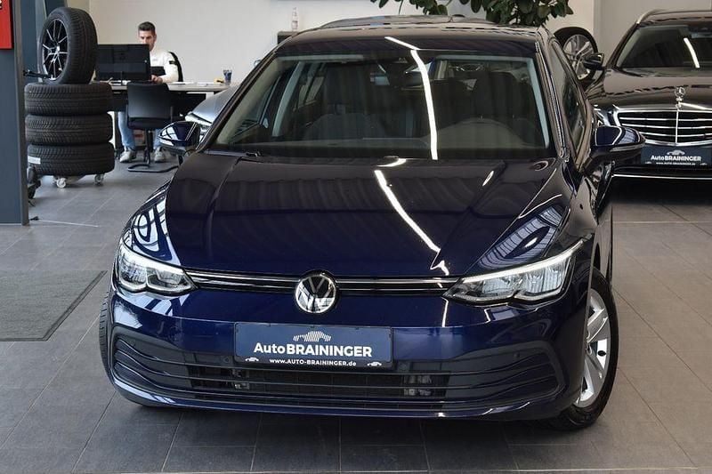 Atlantic blue Gebraucht 2021 VW Golf Life Limousine | 17.550 € (Guter Preis) - Bild 1/4