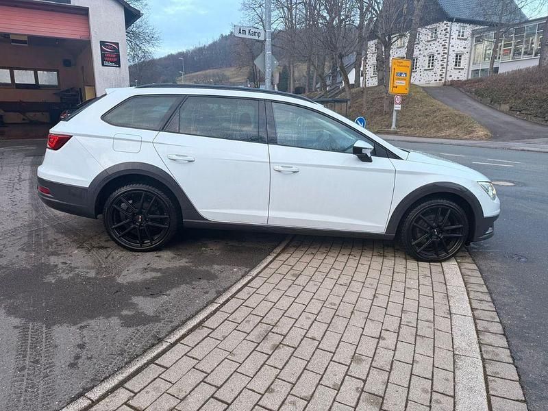 Gebraucht Seat Leon X-Perience 4Drive 184 PS (135 kW) 2016 Weiß Kombi