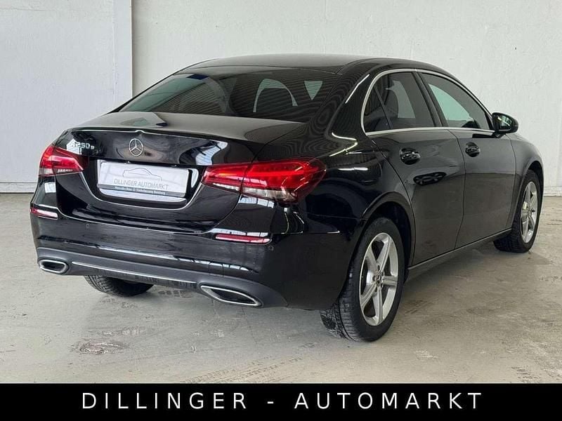 Gebraucht Mercedes A250 160 PS (117 kW) 2022 Schwarz Limousine
