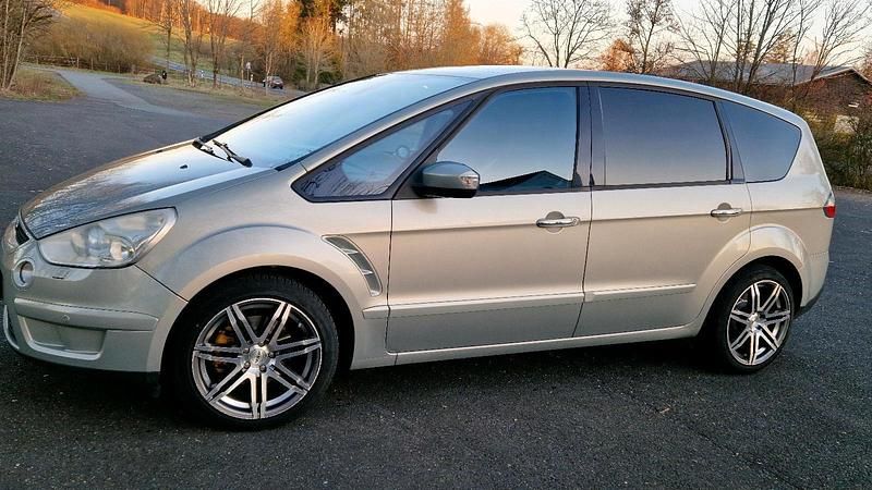 Gebraucht Ford S-MAX S 175 PS (128 kW) 2008 Grau Van / Kleinbus