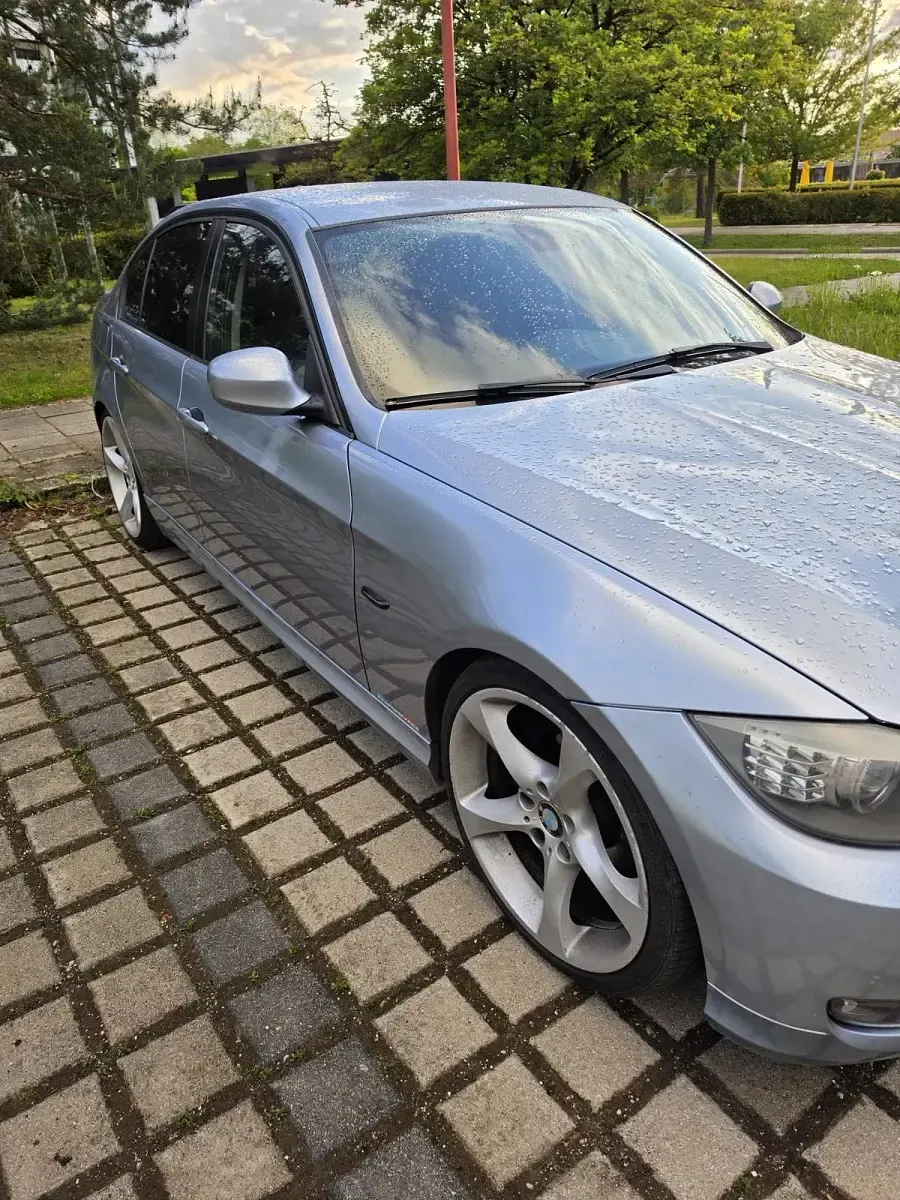 Gebraucht BMW 320 163 PS (119 kW) 2010 Limousine