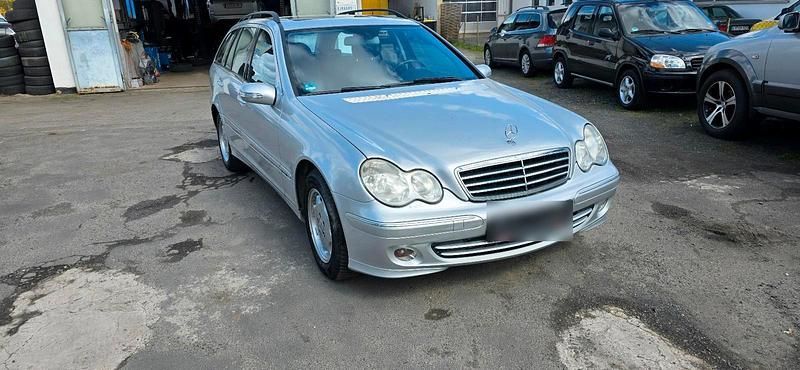 Gebraucht Mercedes C200 163 PS (119 kW) 2005 Silber Kombi