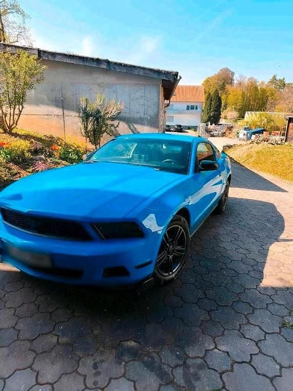 Second-hand Ford Mustang 2009 Coupe