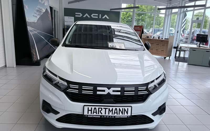 Arktisweiß (weiß) Neu 2025 Dacia Sandero Essentiel Kleinwagen | 15.380 € - Bild 1/4