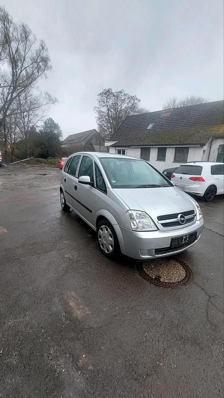 Second-hand Opel Corsa 90 CP (66 kW) 2004 Gri Hatchback