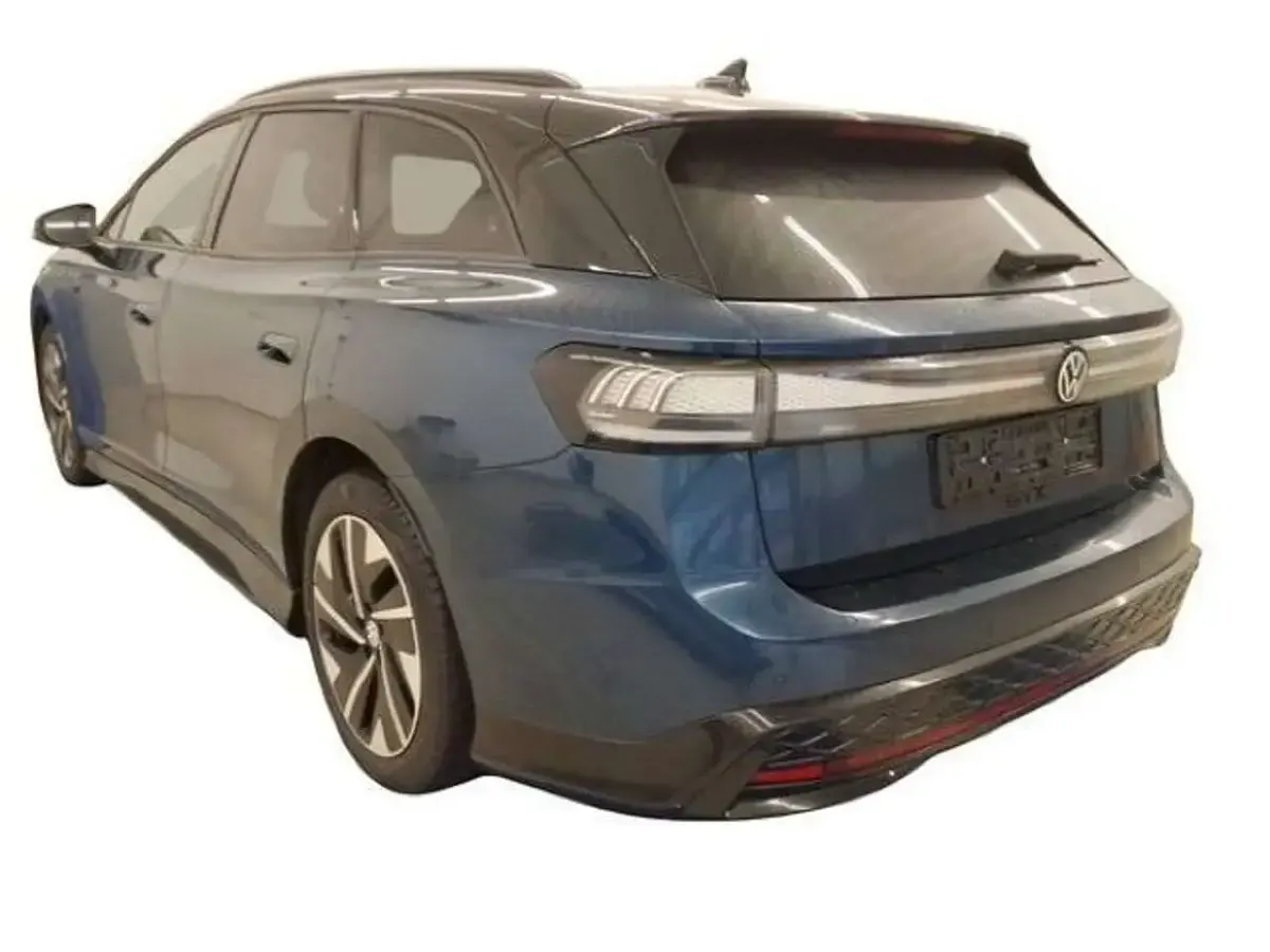 Gebraucht VW ID.7 GTX 250 kW (340 PS) 2025 Aquamarinblau metallic Kombi