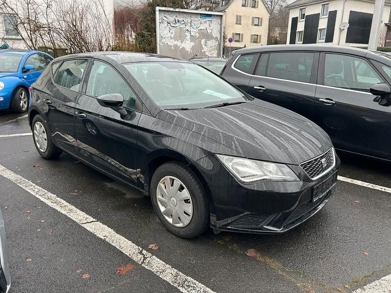 Schwarz Gebraucht 2015 Seat Leon Basis Limousine | 6.850 € (Superpreis) - Bild 1/4