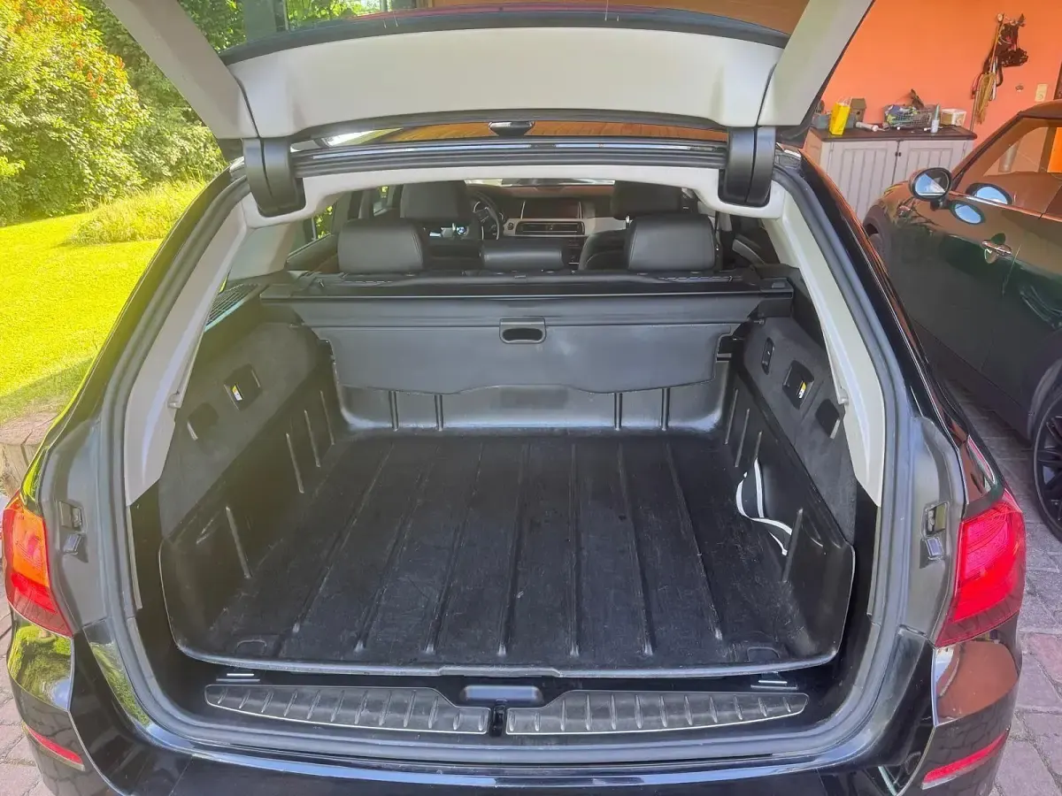 Gebraucht BMW 530 258 PS (189 kW) 2015 Schwarz Kombi