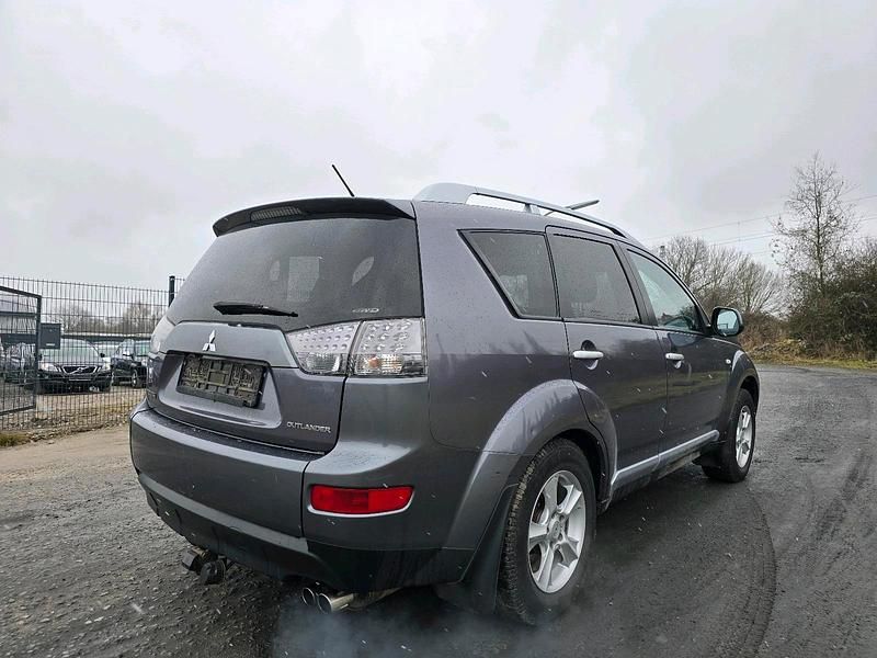 Gebraucht Mitsubishi Outlander 140 PS (102 kW) 2007 Grau SUV