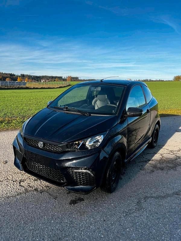 Schwarz Gebraucht 2022 Aixam Coupe GTI Coupé | 14.100 € (Fairer Preis) - Bild 1/4