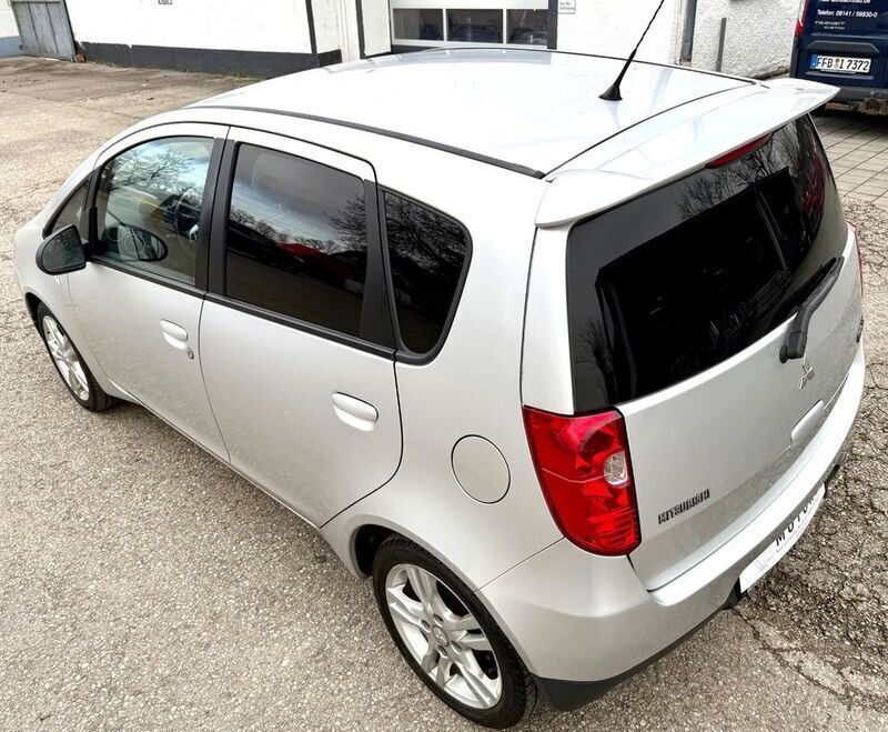 Gebraucht Mitsubishi Colt 95 PS (69 kW) 2009 Silber Kleinwagen