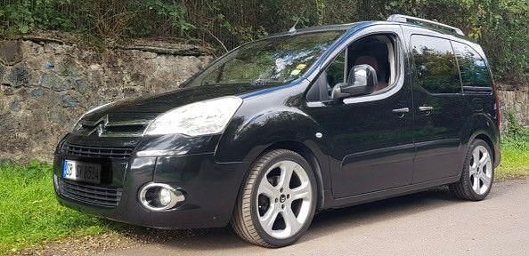 Second-hand Citroën Berlingo Exclusive 120 CP (88 kW) 2010 Negru Monovolum