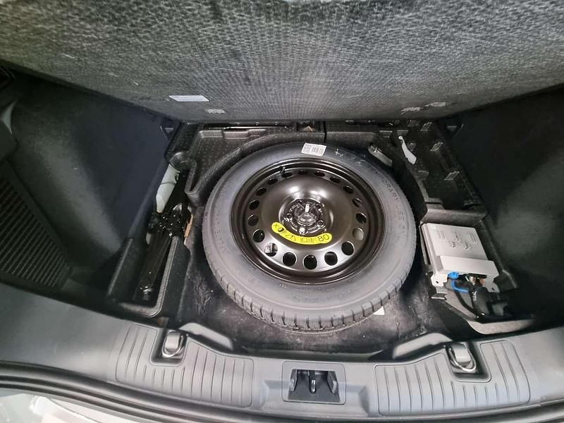 Gebraucht Ford Kuga ST-Line X 152 PS (111 kW) 2024 Solarsilber SUV