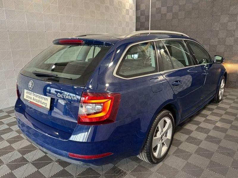 Usado Skoda Octavia Style 116 HP (85 kW) 2017 Azul Carrinha