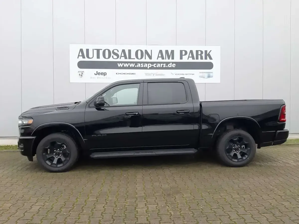 Neu Dodge Ram 426 PS (313 kW) 2026 Diamond black (perleffekt) Pickup