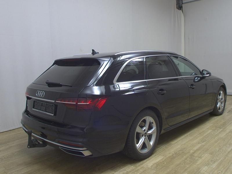 Gebraucht Audi A4 Advanced 204 PS (150 kW) 2021 Schwarz Kombi