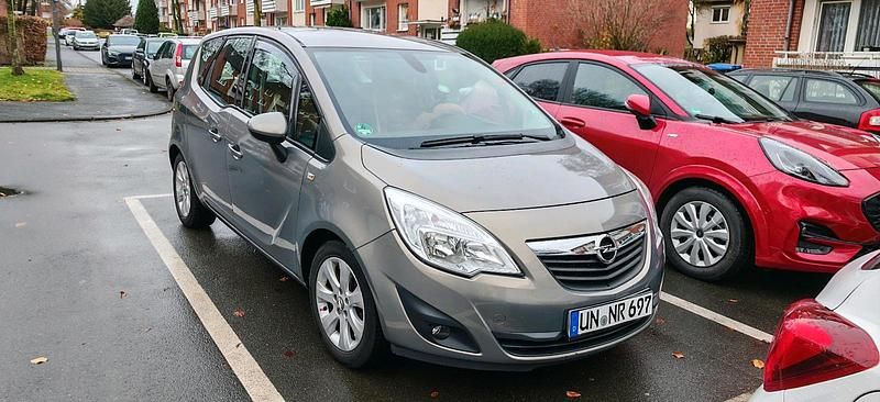 Gebraucht 2013 Opel Meriva Van / Kleinbus | 5.000 € (Etwas zu teuer) - Bild 1/4