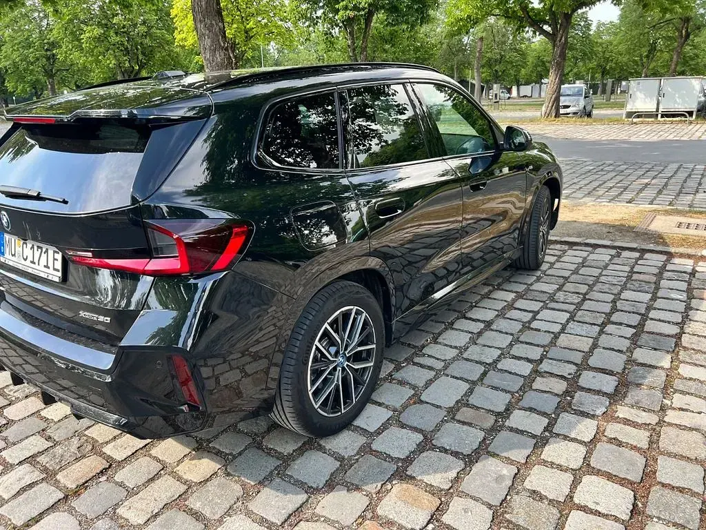 Gebraucht BMW iX1 Performance 230 kW (313 PS) 2024 Schwarz SUV