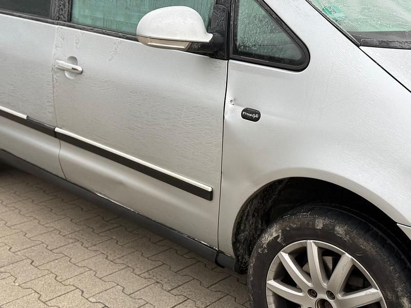 Gebraucht VW Sharan Freestyle 140 PS (102 kW) 2007 Silber Van / Kleinbus