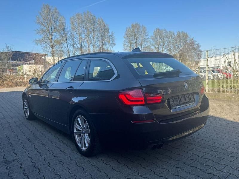 Gebraucht BMW 520 184 PS (135 kW) 2011 Grau Kombi