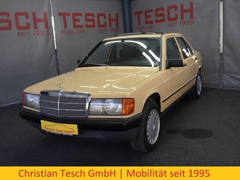 Gebraucht Mercedes 190 90 PS (66 kW) 1983 Beige Limousine