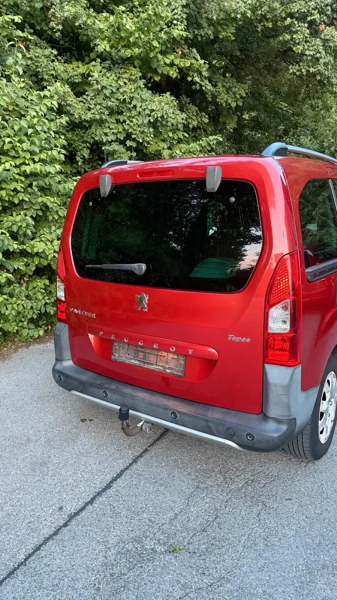 Gebraucht Peugeot Partner Tepee 2009 Rot Van / Kleinbus