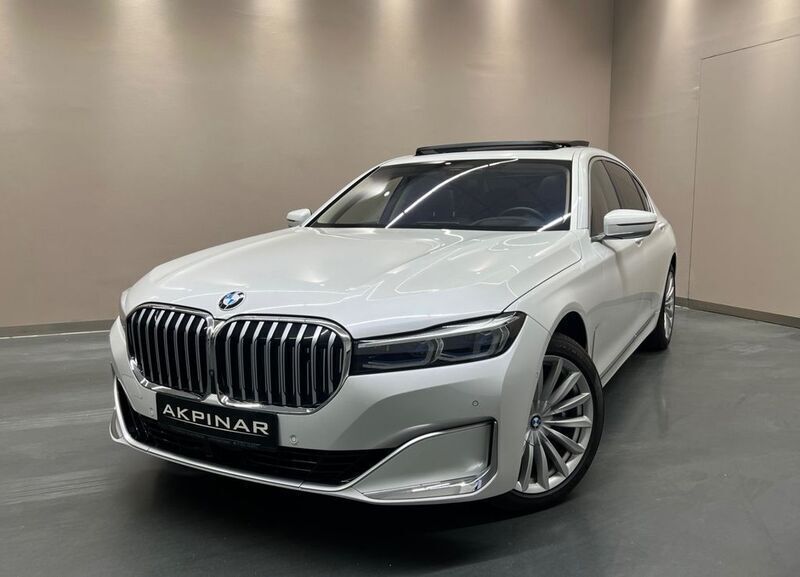 Weiß mineralweiss metallic metallic Gebraucht 2019 BMW 750L Executive Limousine | 61.800 € (Fairer Preis) - Bild 1/4