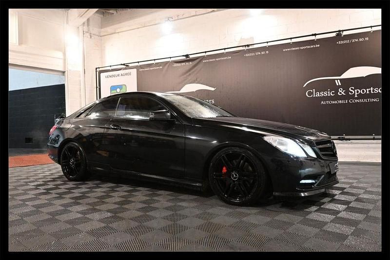 Gebraucht Mercedes E350 AMG 265 PS (194 kW) 2012 Schwarz Coupé
